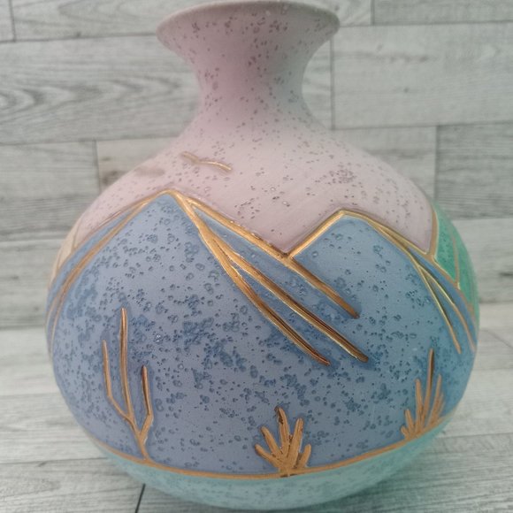 Native American pottery home decor accent piece- Rainbow Way Ltd - Picture 2 of 8